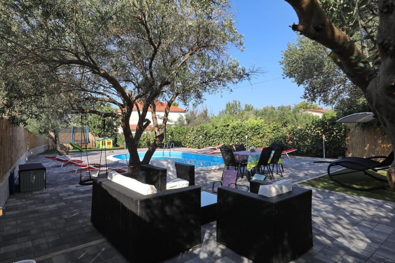 Apartment With Private Pool Sukošan Exterior foto